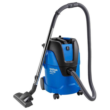 Discover the AERO 26: the leading vacuum cleaner with advanced features such as the Push&Clean filter cleaning system and a 25 liter capacity. Powerful, convenient and designed to meet the cleaning needs of any environment. Optimize your cleaning experience today